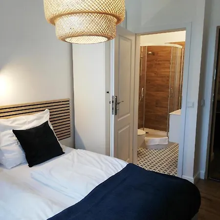 By Lubartowska Street לינה וארוחת בוקר