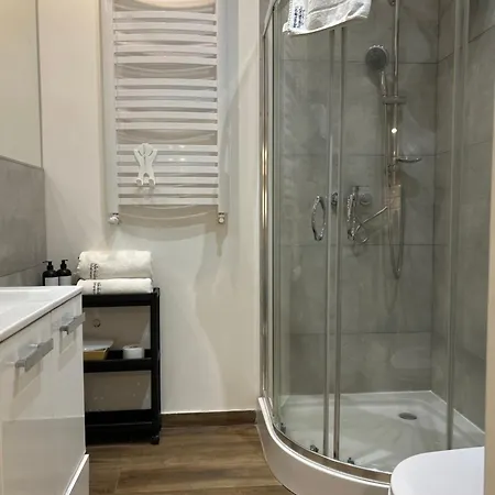 By Lubartowska Street Bed & Breakfast 3*