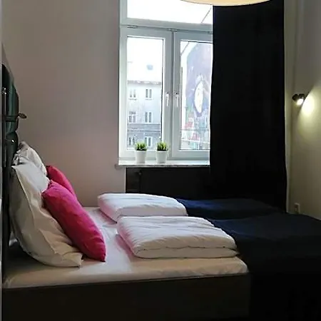 By Lubartowska Street B&B 루블린