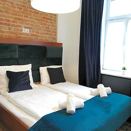 By Lubartowska Street B&B 루블린